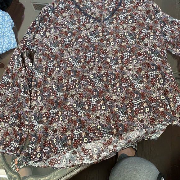 100% RAYON NEW NEVER WORN everleigh boho top NWT 616-52 - Picture 1 of 7
